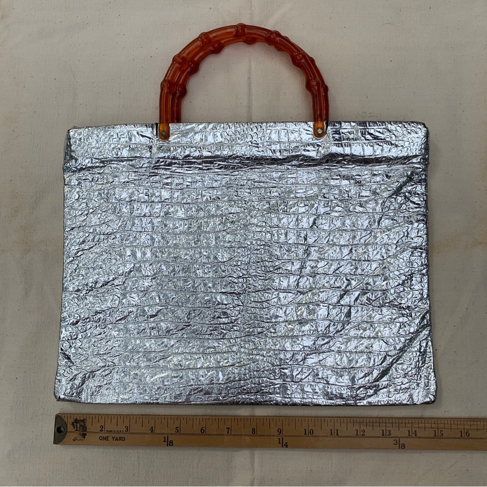 Vintage 1960s metallic silver tote bag with lucite bamboo style handles - Picture 8 of 10